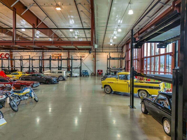 More Photos Of 1920 Garrett St, Enumclaw Industrial For Sale