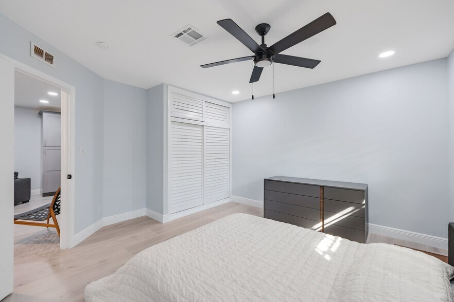More Photos Of 830 SE 22nd Ave, Pompano Beach Apartments For Sale