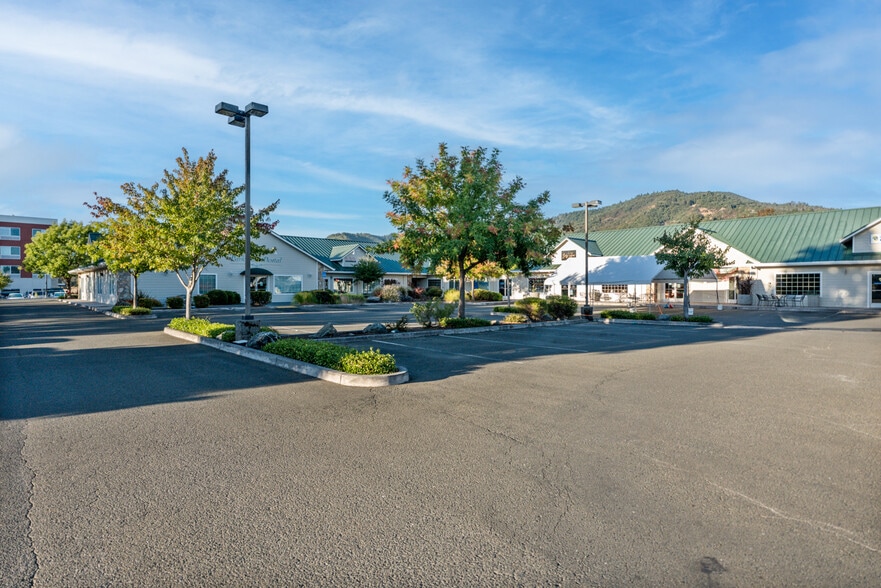 Primary Photo Of 1252 Airport Park Blvd, Ukiah General Retail For Lease