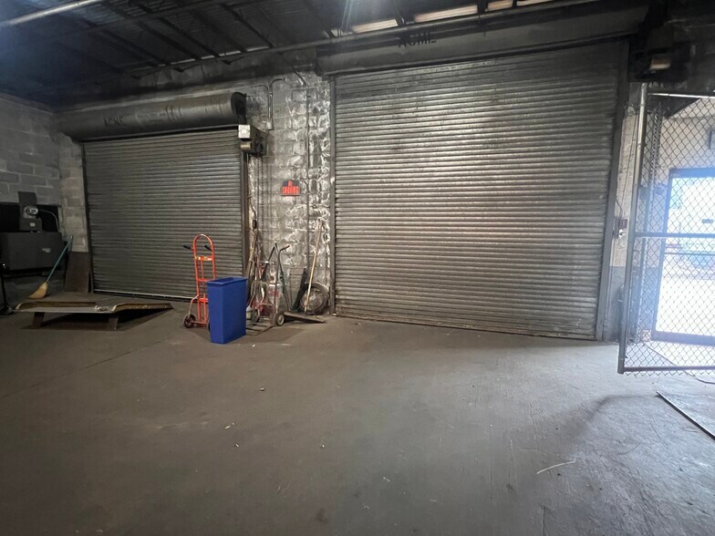 More Photos Of 530 Homestead Ave, Mount Vernon Warehouse For Lease