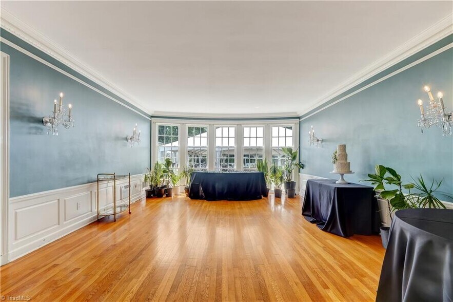 More Photos Of 17 E Main St, Thomasville Storefront Retail Office For Sale