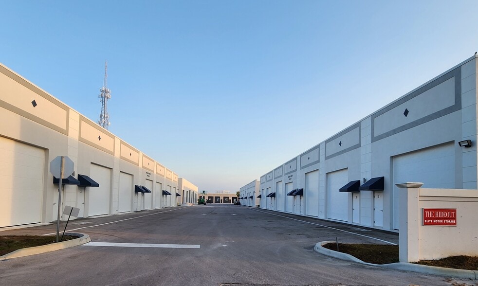 More Photos Of 195 Basik Dr, Naples Warehouse For Sale