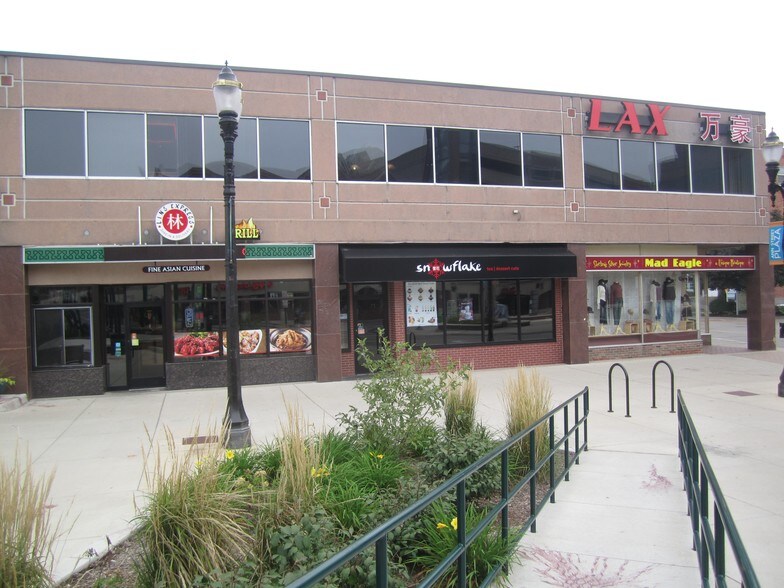 More Photos Of 301-317 MAC Ave, East Lansing Storefront Retail Office For Lease