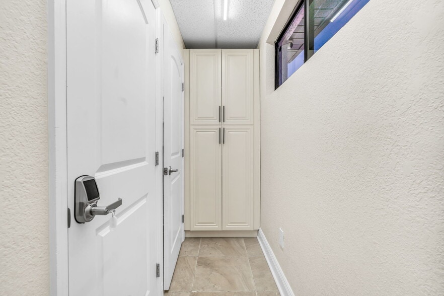 More Photos Of 4109 Armenia Ave, Tampa Medical For Sale