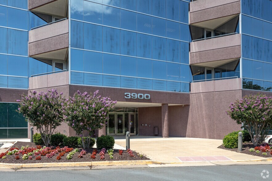 More Photos Of 3900 Jermantown Rd, Fairfax Coworking Space