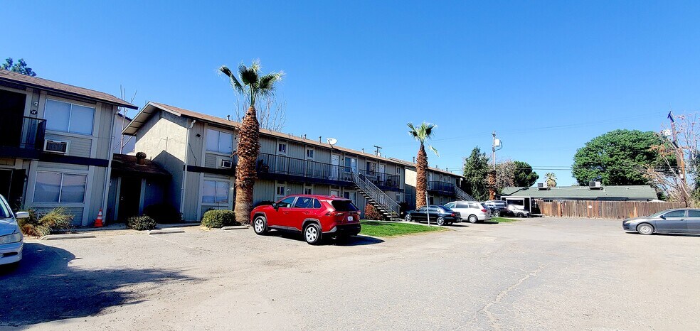 More Photos Of 330 Roberts Ln, Bakersfield Apartments For Sale