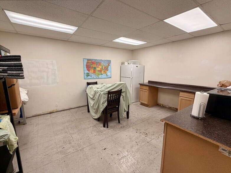 More Photos Of 75 United Dr, Jackson Warehouse For Sale