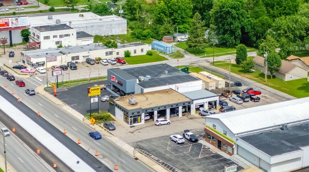 More Photos Of 8410 E Washington St, Indianapolis Auto Repair For Sale