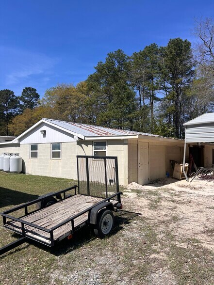 More Photos Of 3619 Murdocksville Rd, West End Flex For Sale