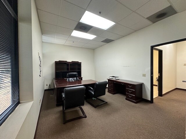 More Photos Of 13911 Park Ave, Victorville Office For Lease