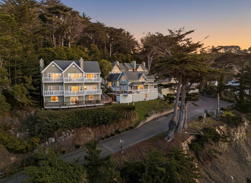 More Photos Of 785 Port Rd, Point Arena Hotel For Sale