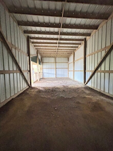 More Photos Of 15001 S Mills Rd, Gulfport Warehouse For Sale