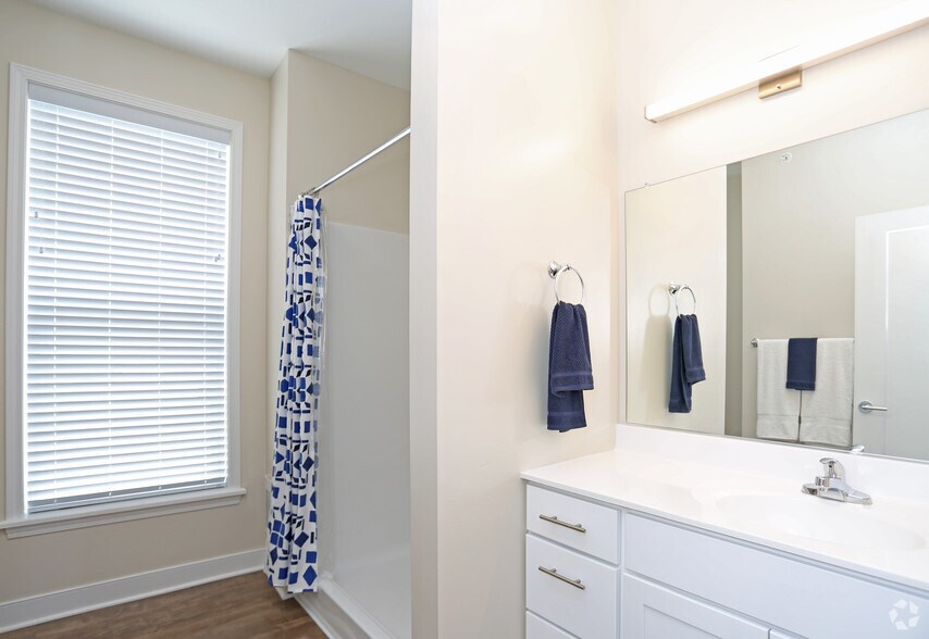 More Photos Of 240 State St, Schenectady Apartments For Lease
