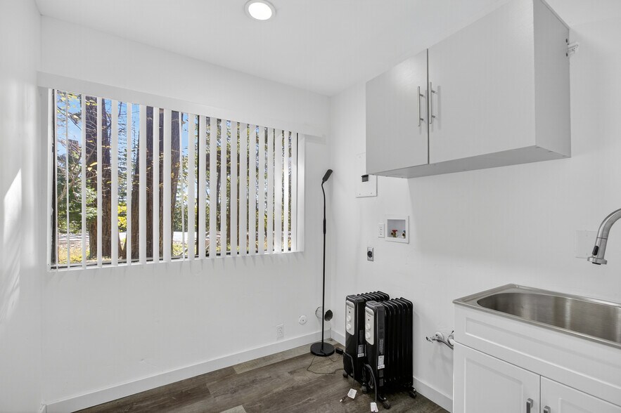 More Photos Of 5897 Pony Express Trl, Pollock Pines Office For Sale