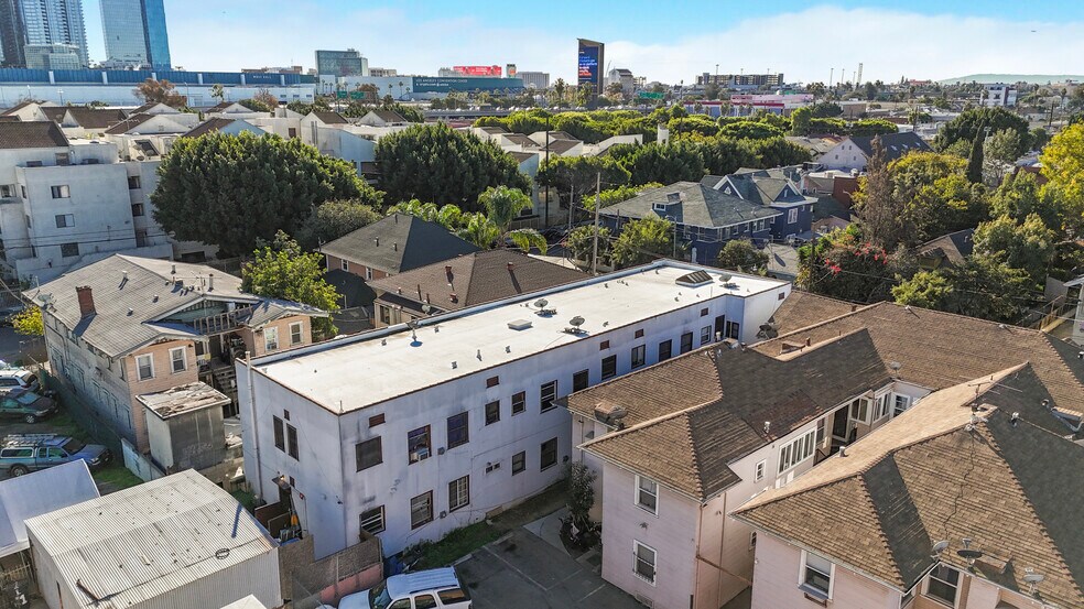 More Photos Of 1511 W 11th Pl, Los Angeles Apartments For Sale