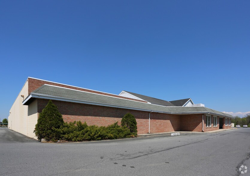 More Photos Of 1050 Shoemaker Ave, Shoemakersville Freestanding For Lease