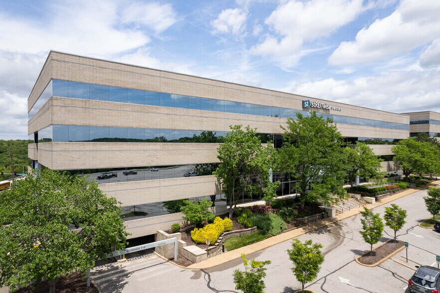 Primary Photo Of 3636 S Geyer Rd, Sunset Hills Coworking Space