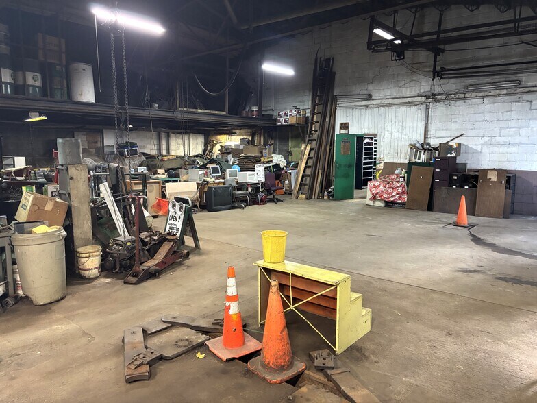 More Photos Of 714 River Ave, Emlenton Warehouse For Sale