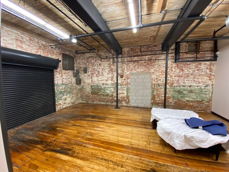 More Photos Of 165 Brumley Ave, Concord Office For Sale