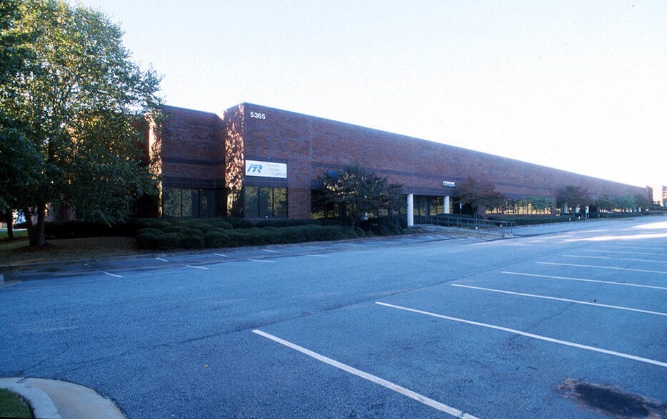 More Photos Of 5365 Dividend Dr, Decatur Distribution For Lease
