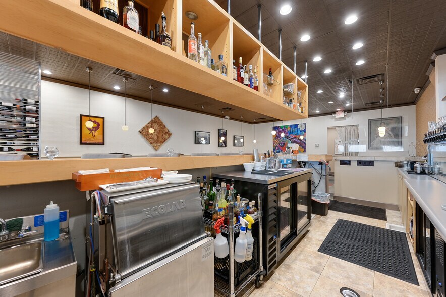 More Photos Of 626 Rood Ave, Grand Junction Restaurant For Sale