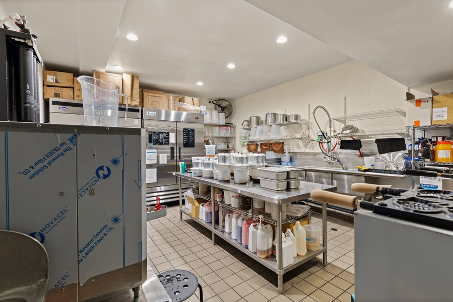 More Photos Of 9774 Katella Ave, Anaheim Medical For Sale