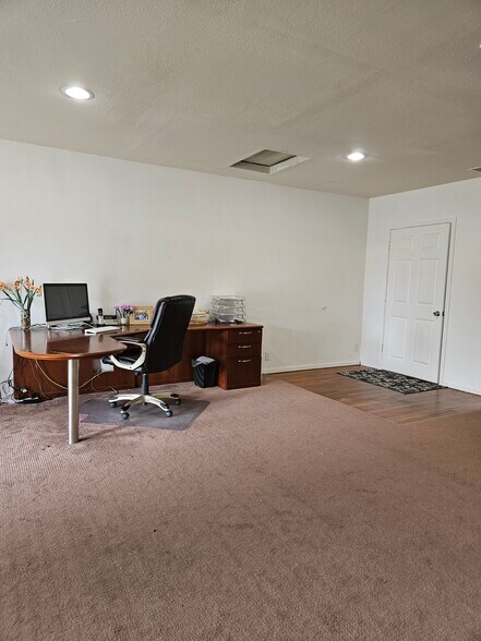 More Photos Of 1272 4th St, Los Banos Office For Lease