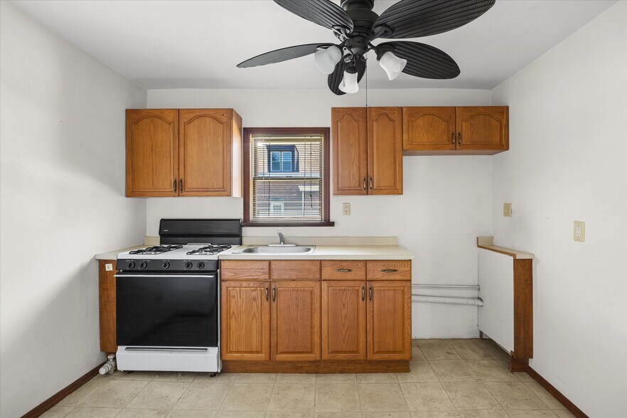 More Photos Of 6112 56th Dr, Maspeth Multifamily For Sale