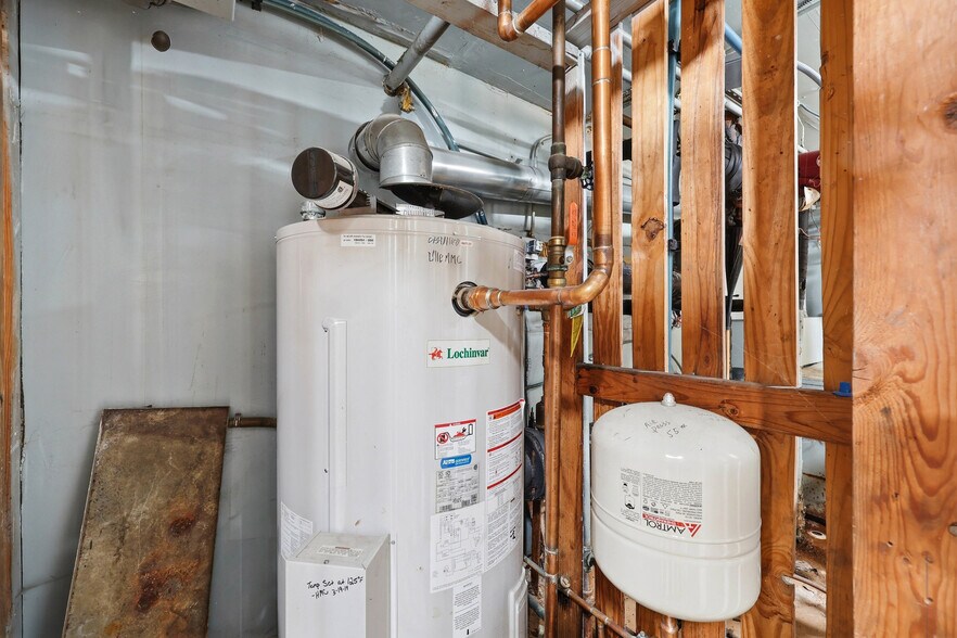 More Photos Of 2189 Baringer Ave, Louisville Apartments For Sale