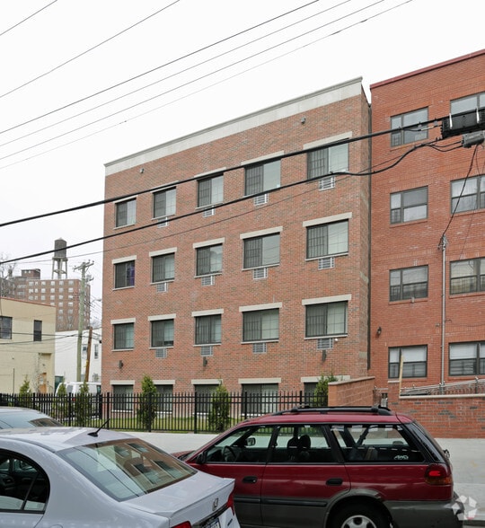 More Photos Of 700 Bartholdi, Bronx Apartments For Sale