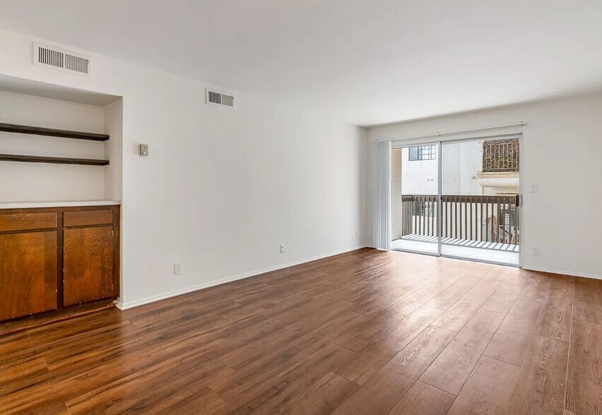 More Photos Of 215 S Madison Ave, Pasadena Apartments For Sale