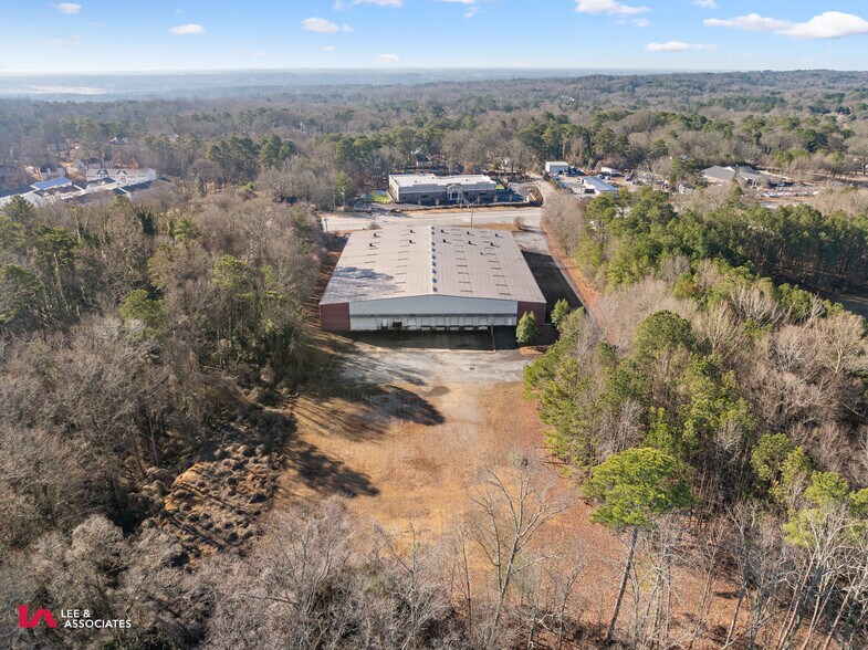 More Photos Of 135 Veterans Memorial Pky, Mableton Warehouse For Lease