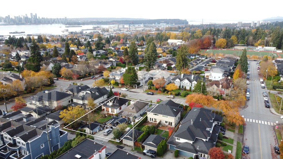 More Photos Of 1632 Mahon Av, North Vancouver Land For Sale
