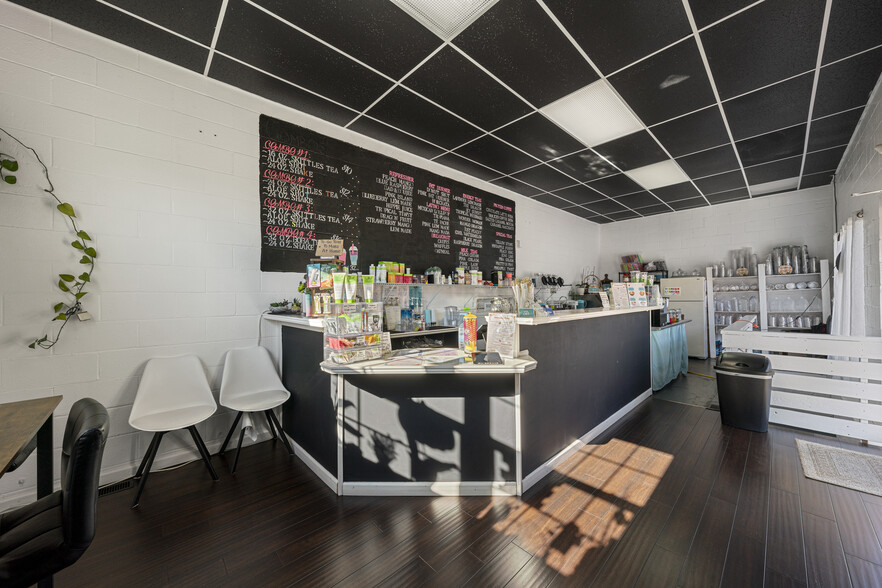 More Photos Of 205 N Race St, Glasgow Storefront Retail Office For Sale