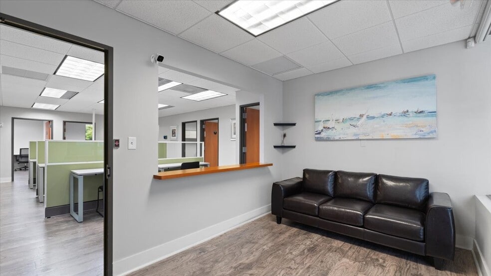 More Photos Of 10661 N Kendall Dr, Miami Office For Lease