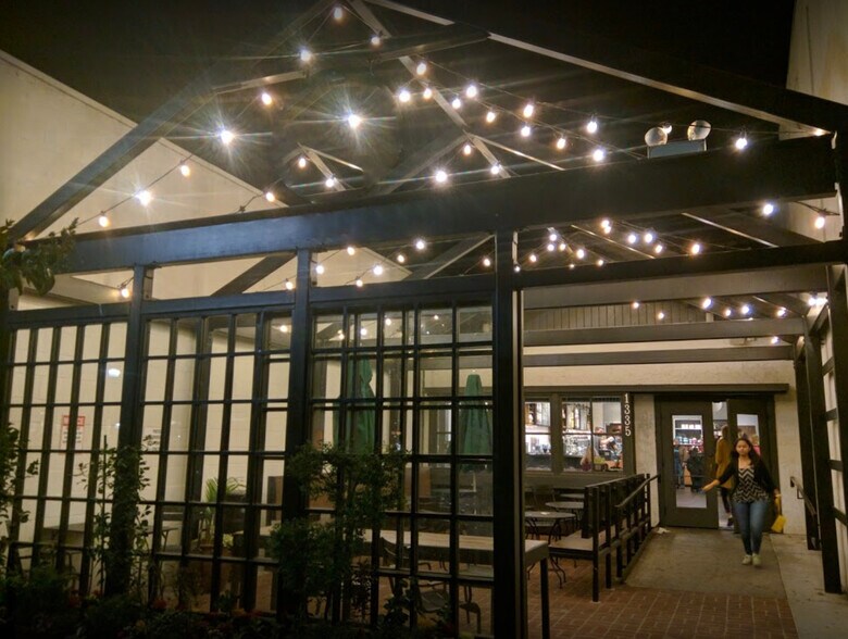 More Photos Of 1335 Pacific Ave, Santa Cruz Restaurant For Lease