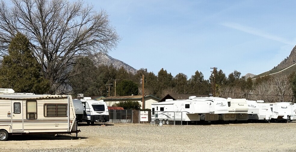 More Photos Of 24 Sirretta St, Kernville Manufactured Housing Mobile Home Park For Sale