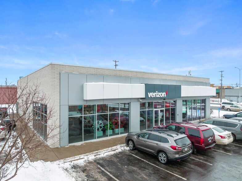 More Photos Of 3520 W Division St, Saint Cloud Storefront Retail Office For Sale