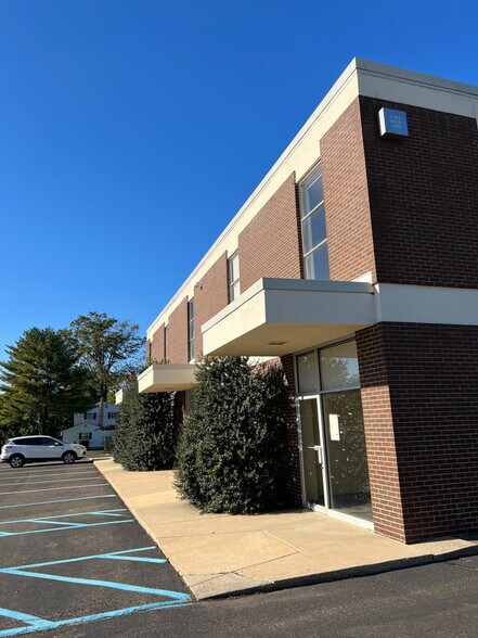 More Photos Of 25 W Skippack Pike, Blue Bell Office For Lease