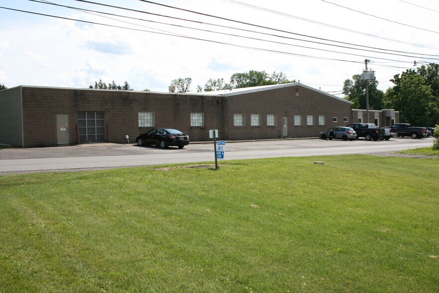 Primary Photo Of 58 North Ave, Manchester Warehouse For Lease