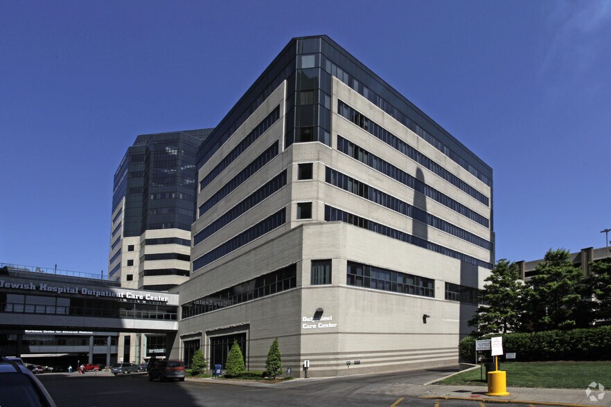 More Photos Of 225 Abraham Flexner Way, Louisville Medical For Sale