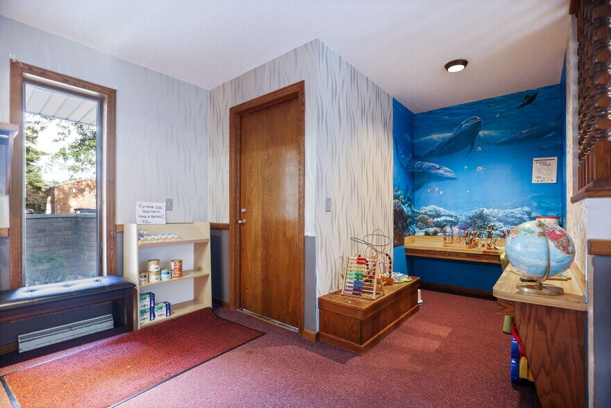 More Photos Of 2215 N Center Rd, Saginaw Office For Sale