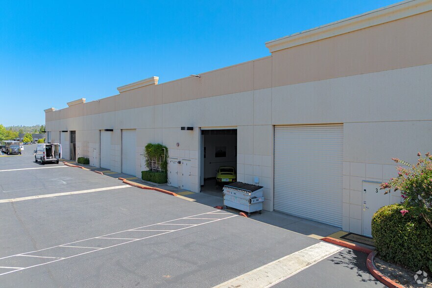 More Photos Of 11905 Dry Creek Rd, Auburn Light Distribution For Lease