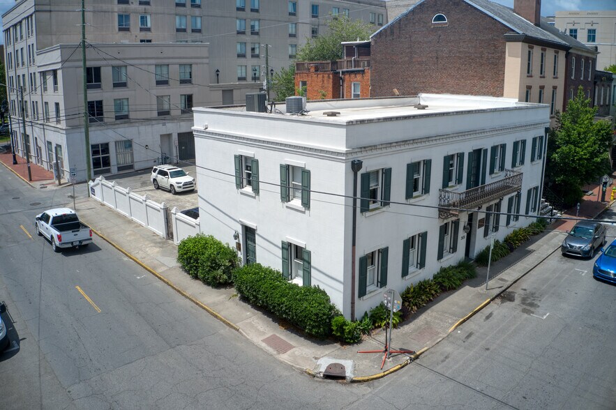More Photos Of 301 W York St, Savannah Office For Sale