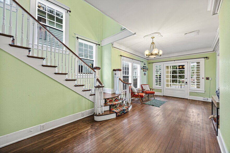 More Photos Of 1723 25th St, Galveston Hospitality For Sale