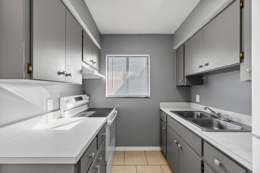 More Photos Of 1450 E Gibson St, Arcadia Apartments For Sale