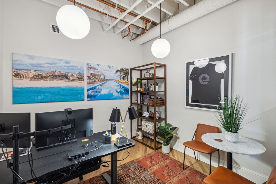 More Photos Of 3309 Elm St, Dallas Office For Sale