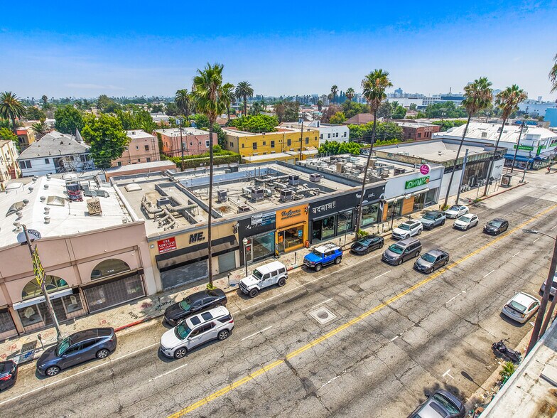 More Photos Of 416-424 N Fairfax Ave, Los Angeles Storefront For Lease