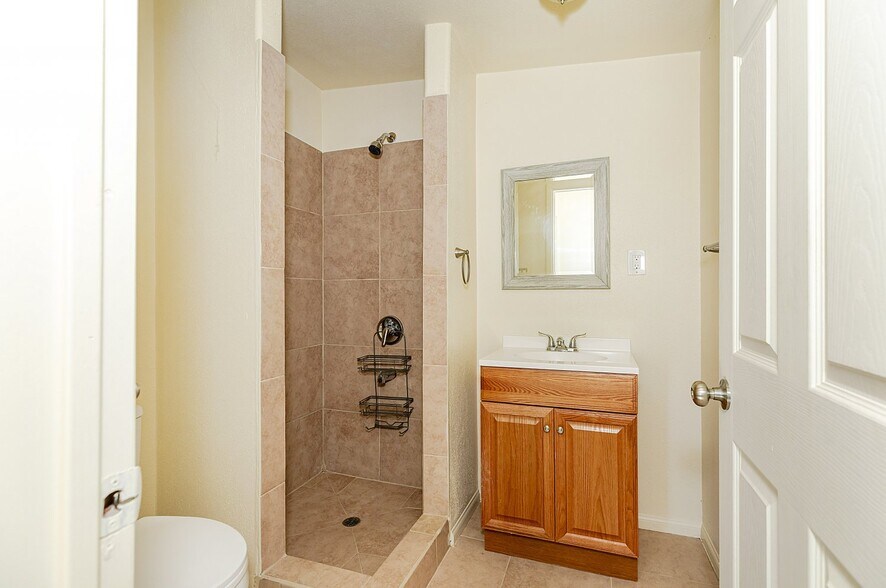 More Photos Of 39010 12th St E, Palmdale Industrial For Sale