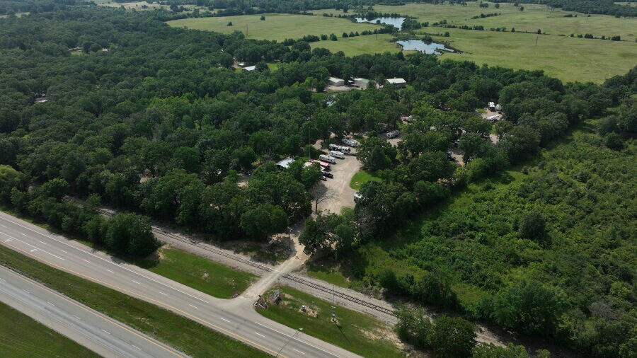 More Photos Of 1083 N 4290 Rd, Hugo Hotel For Sale